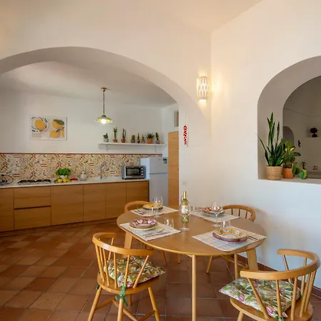 Casa Positamo بوسيتانو